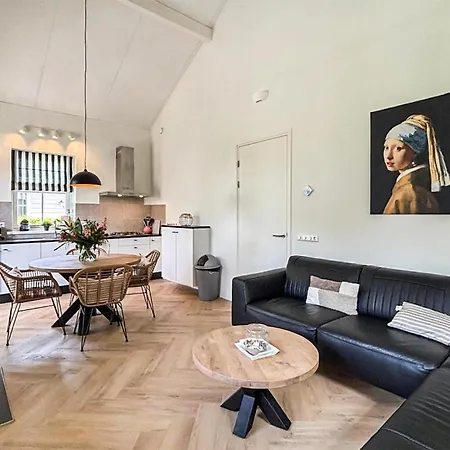 2 Bedroom Beautiful In *