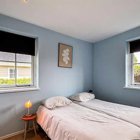 2 Bedroom Beautiful In * Нордвейк-ан-Зее